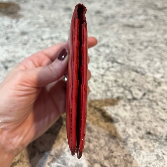 🚨Low Start Louis Vuitton Res Epi Bifold Wallet - Picture 9 of 13